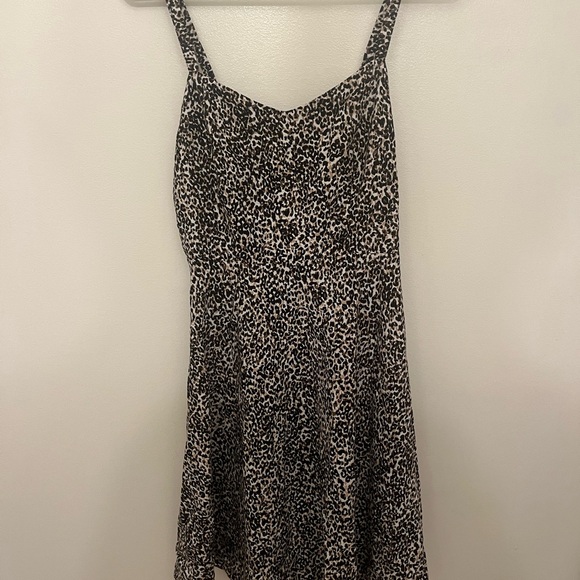 Old Navy Cheetah Print Dress - Picture 3 of 3